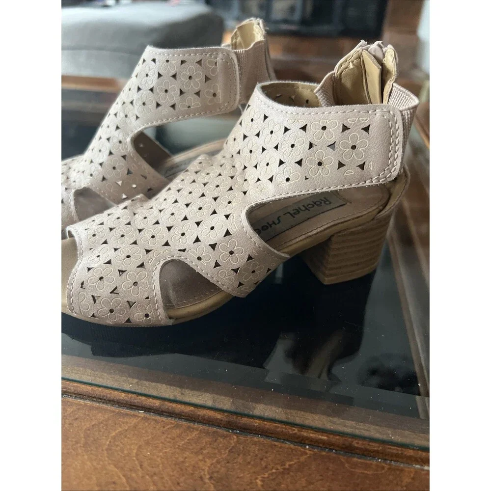 Rachel Shoes TOE BOOTIE SIZE 12 BEIGE CHEVRON‎